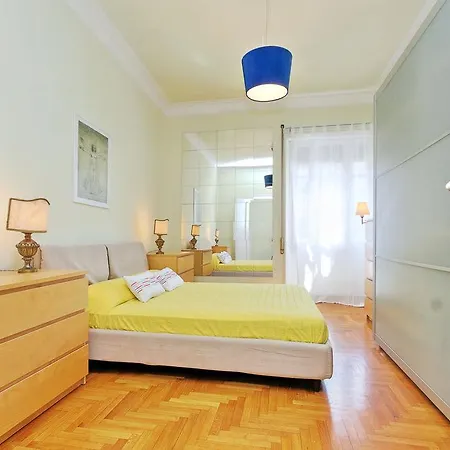 Apartment Trieste-nomentano Halldis